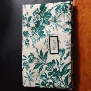Gucci make up bag